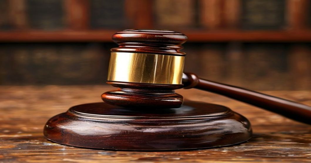 gavel justice courtroom